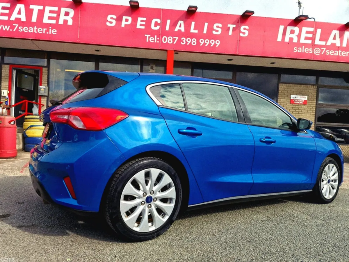 Ford Focus Hatchback, Petrol, 2019, Blue