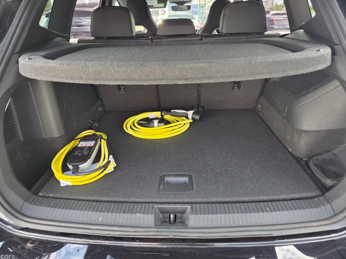 Volkswagen Tiguan Estate, Petrol Plug-in Hybrid, 2024, Black