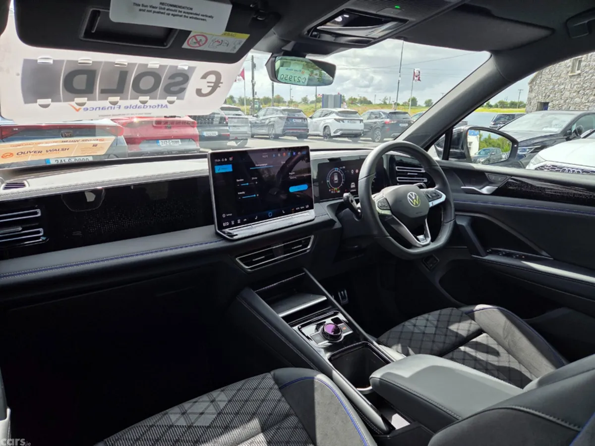 Volkswagen Tiguan Estate, Petrol Plug-in Hybrid, 2024, Black