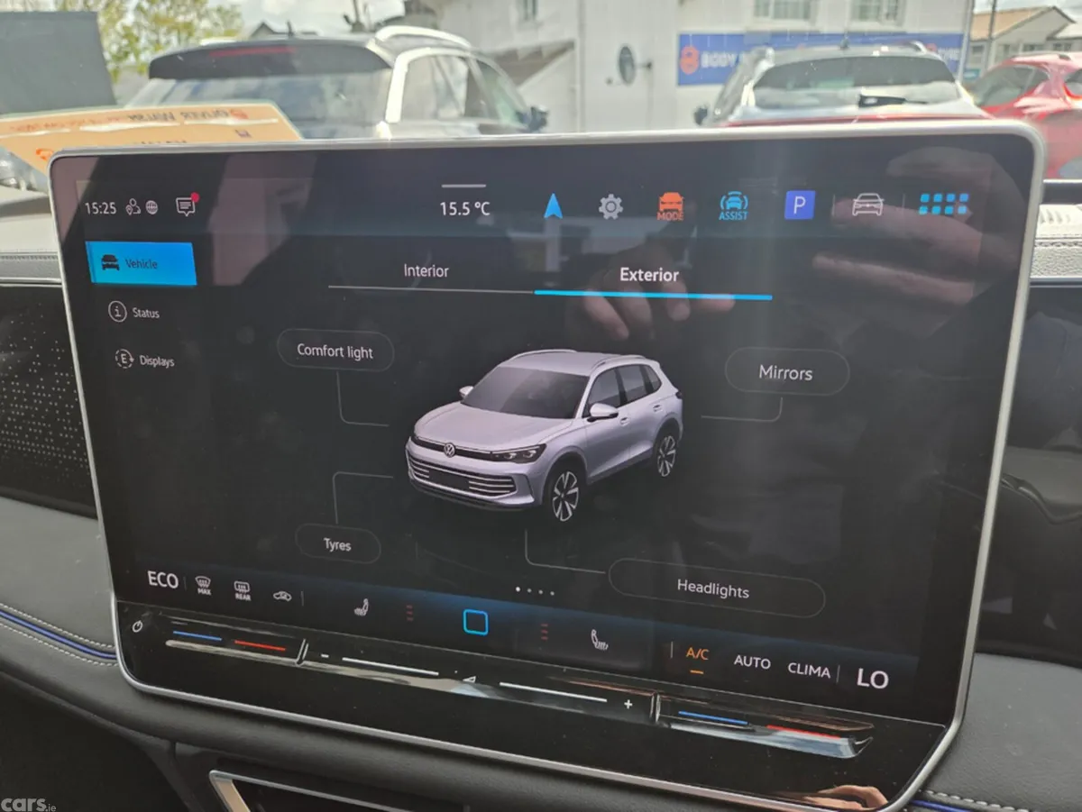 Volkswagen Tiguan Estate, Petrol Plug-in Hybrid, 2024, Black