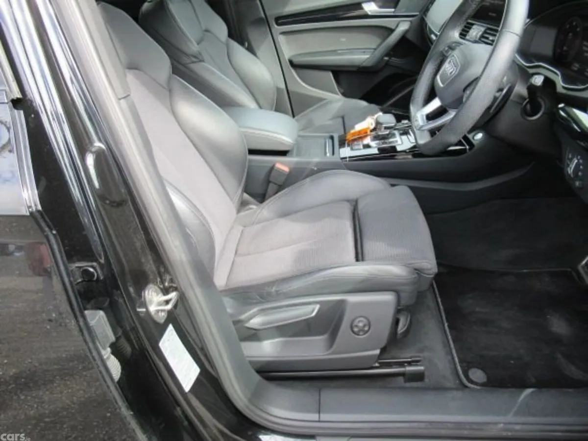 Audi Q5 SUV, Diesel Hybrid, 2023, Black