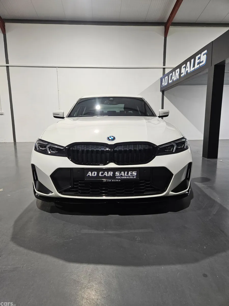 BMW 3-Series Saloon, Petrol Hybrid, 2025, White