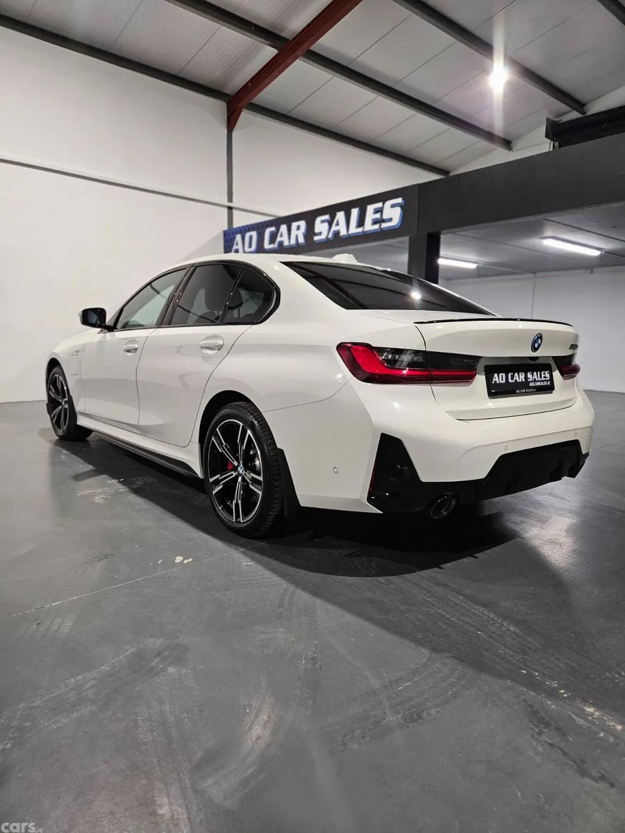 BMW 3-Series Saloon, Petrol Hybrid, 2025, White
