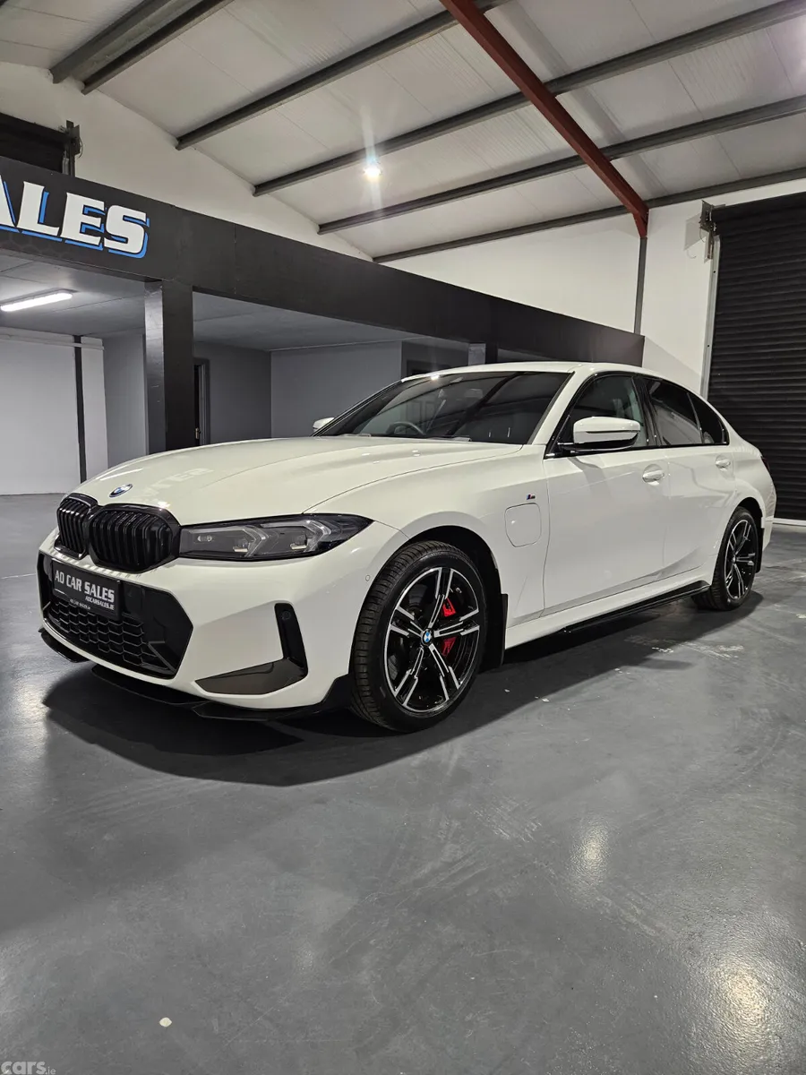 BMW 3-Series Saloon, Petrol Hybrid, 2025, White