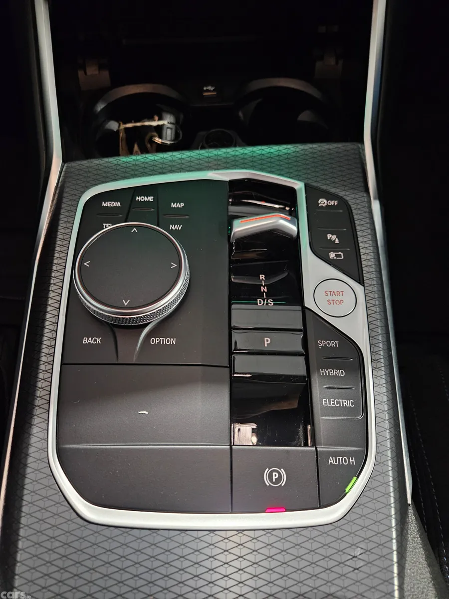 BMW 3-Series Saloon, Petrol Hybrid, 2025, White