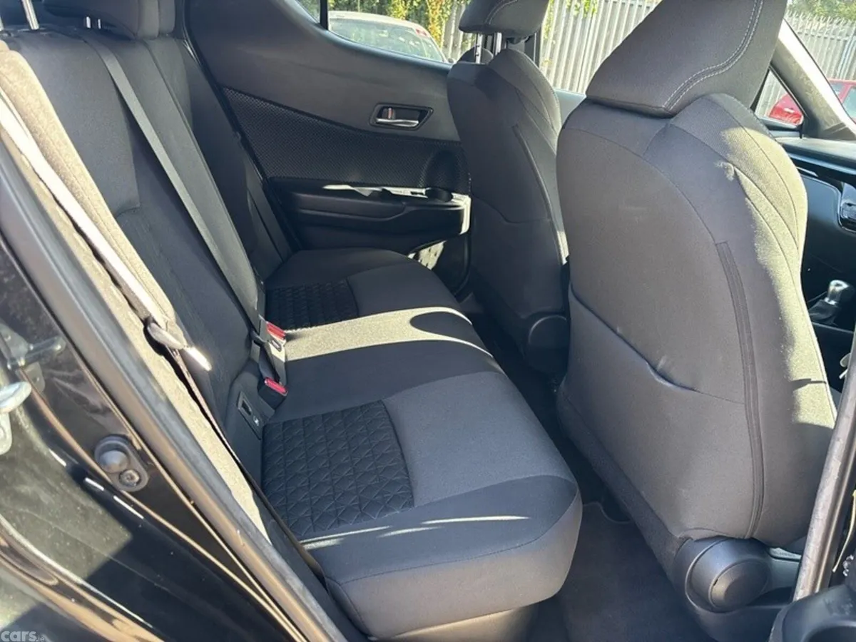 Toyota C-HR SUV, Petrol Hybrid, 2022, Black