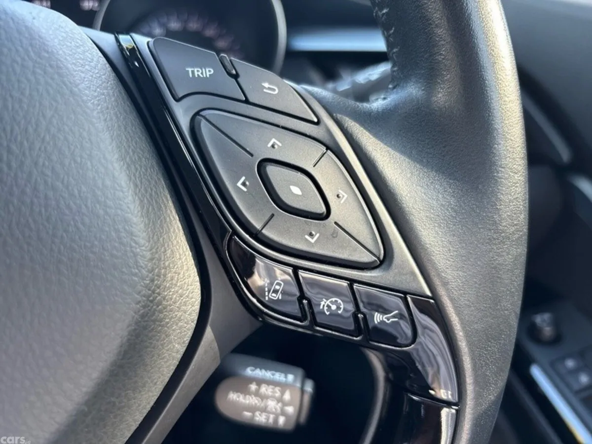 Toyota C-HR SUV, Petrol Hybrid, 2022, Black