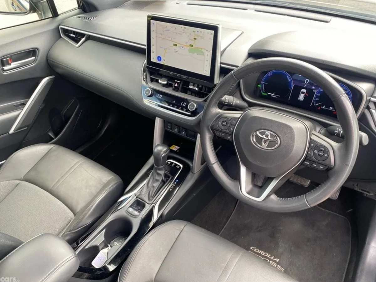 Toyota Corolla Cross SUV, Petrol Hybrid, 2024, Black