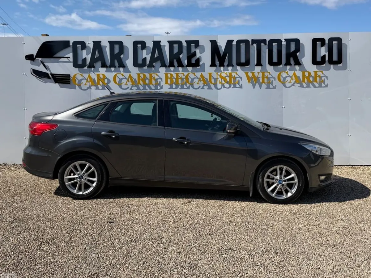 Ford Focus Saloon, Diesel, 2015, Grey
