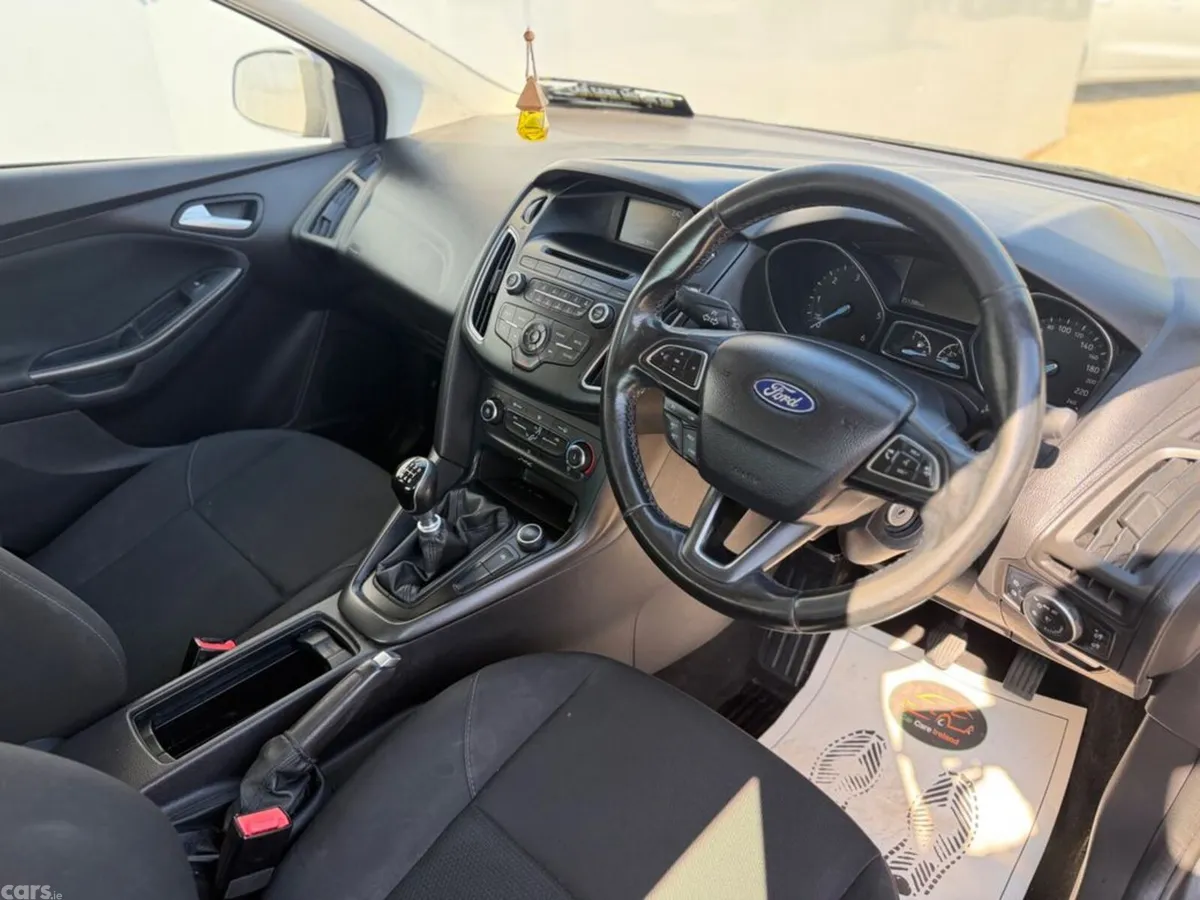 Ford Focus Saloon, Diesel, 2015, Grey