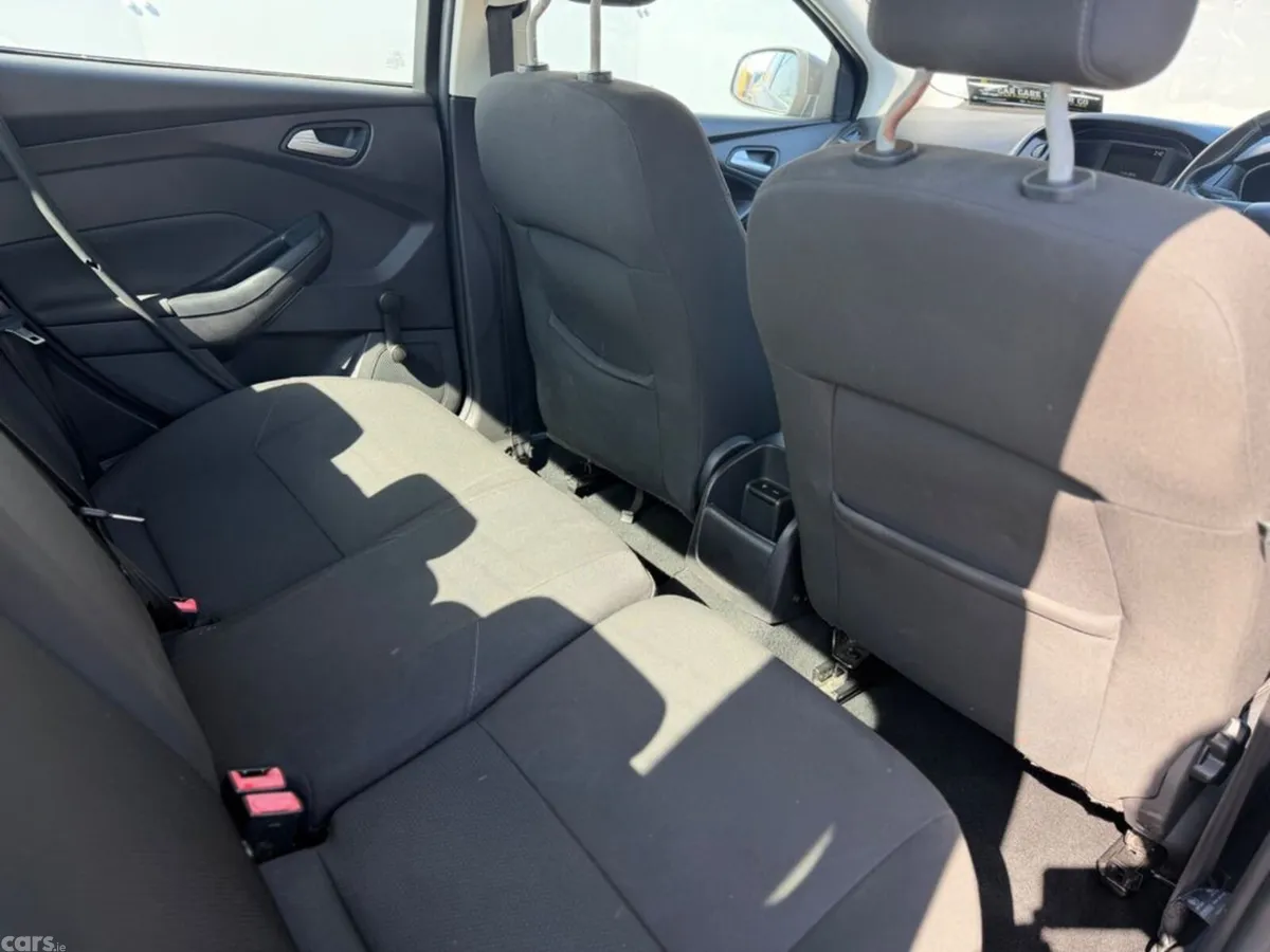 Ford Focus Saloon, Diesel, 2015, Grey