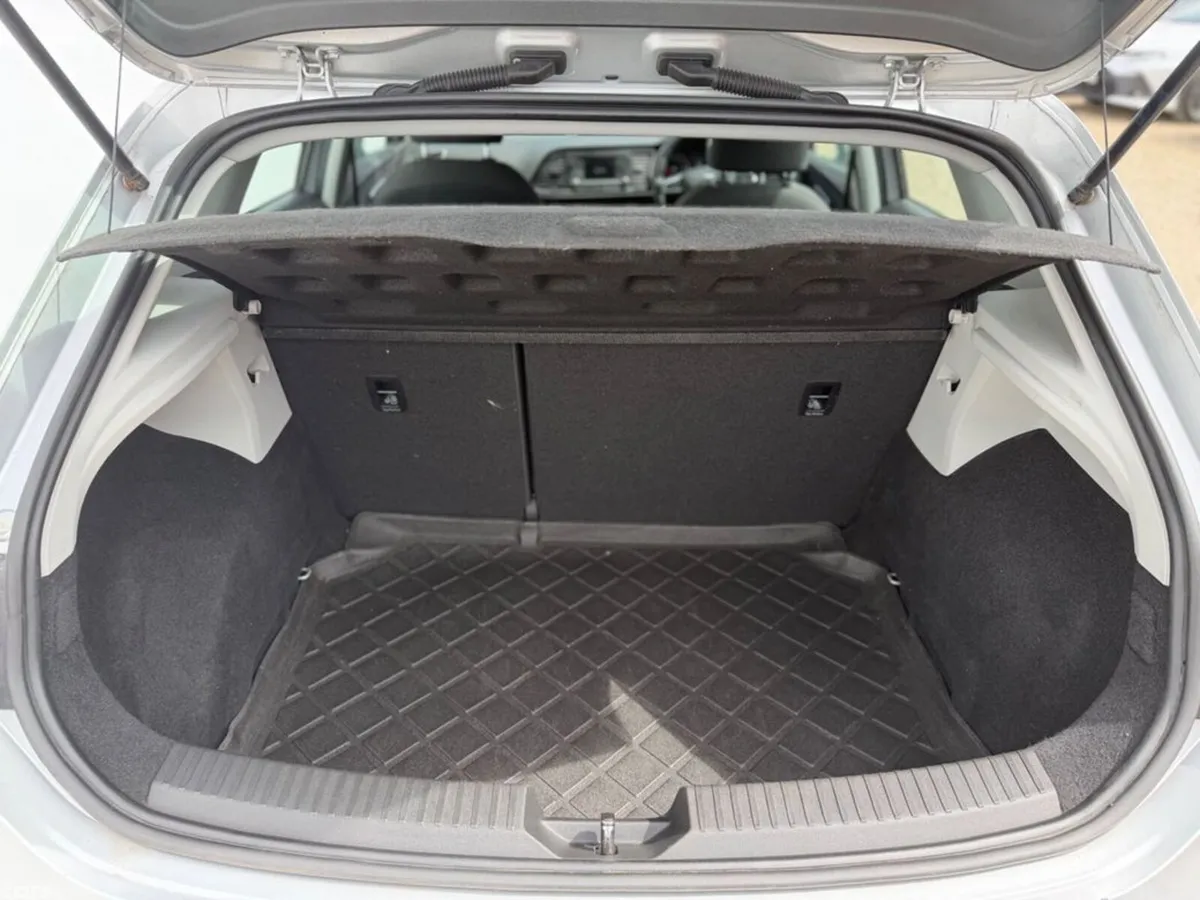 SEAT Leon Estate, Petrol, 2016, Silver