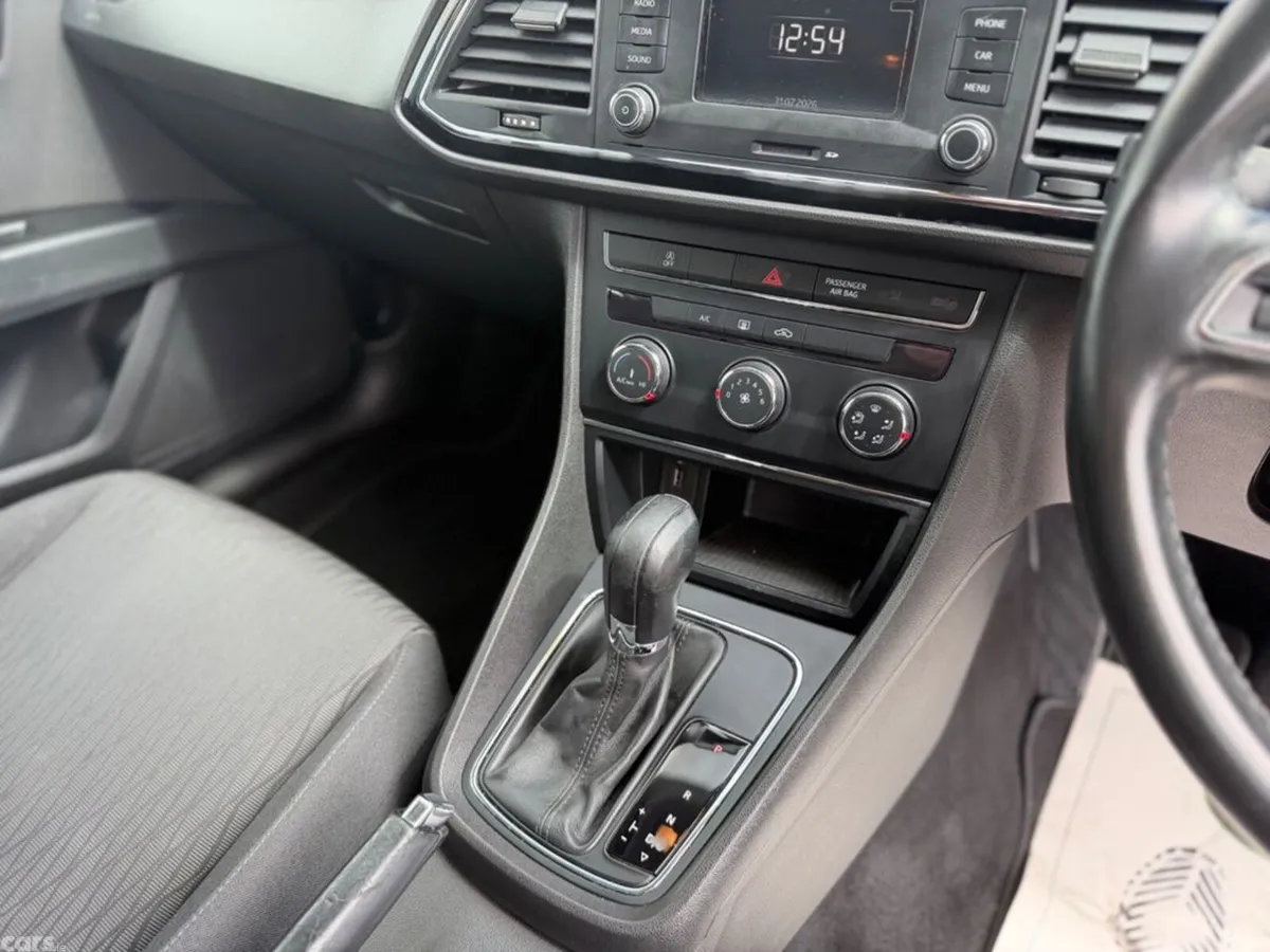 SEAT Leon Estate, Petrol, 2016, Silver