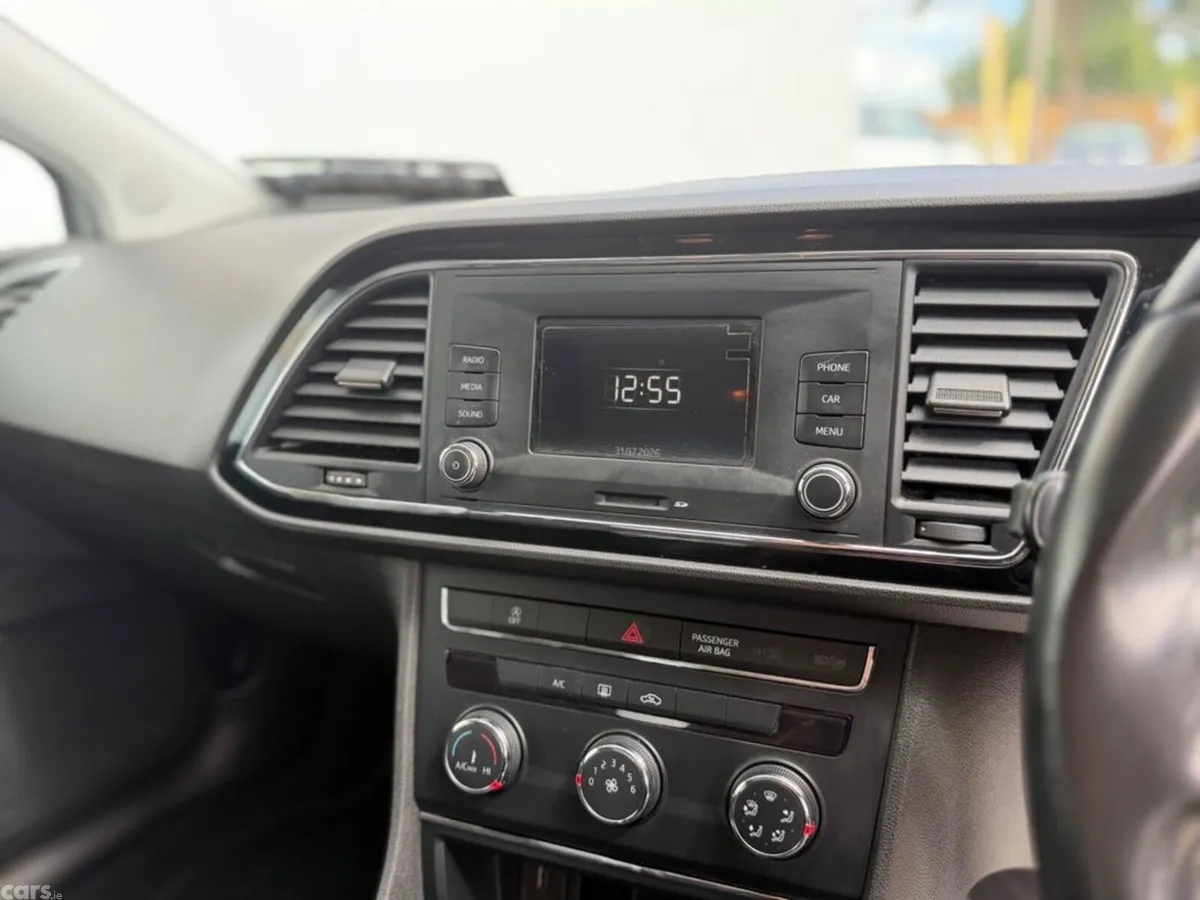 SEAT Leon Estate, Petrol, 2016, Silver