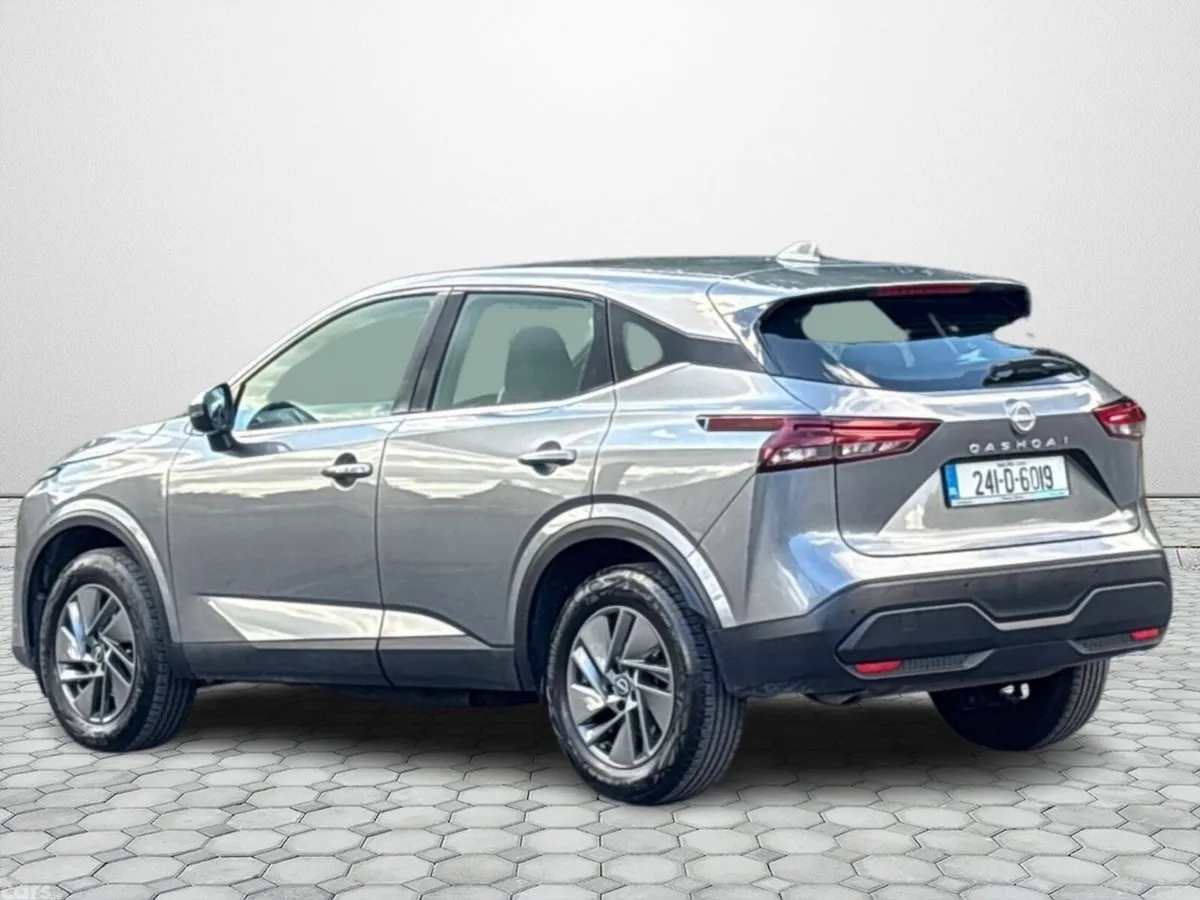 Nissan Qashqai MPV, Petrol, 2024, Grey