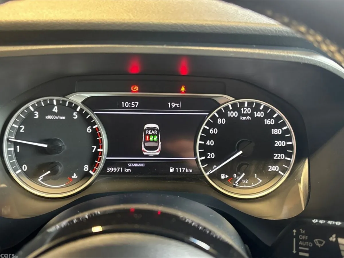 Nissan Qashqai MPV, Petrol, 2024, Grey