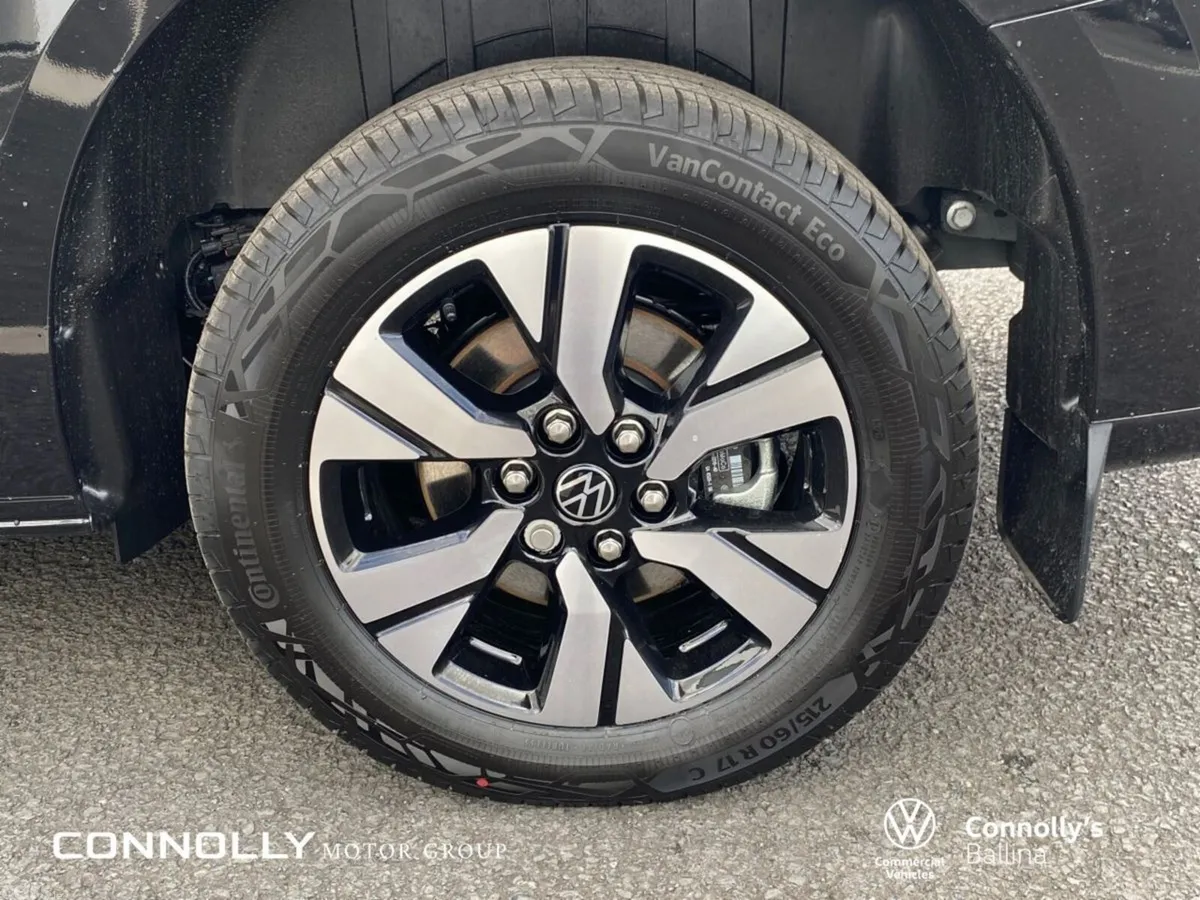 Volkswagen Caravelle MPV, Petrol Plug-in Hybrid, 2027, Black