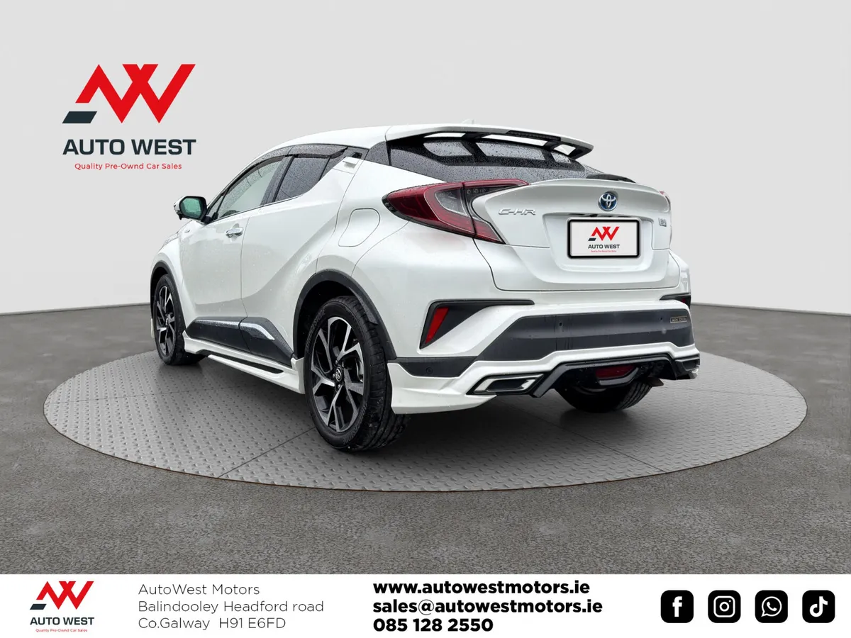 Toyota C-HR SUV, Petrol Hybrid, 2018, White