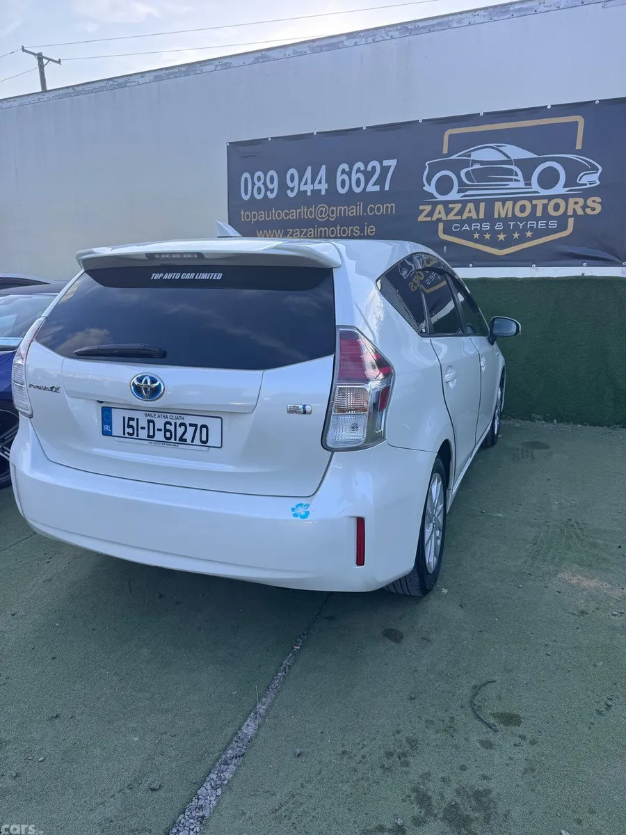 Toyota Prius MPV, Petrol Hybrid, 2015, White