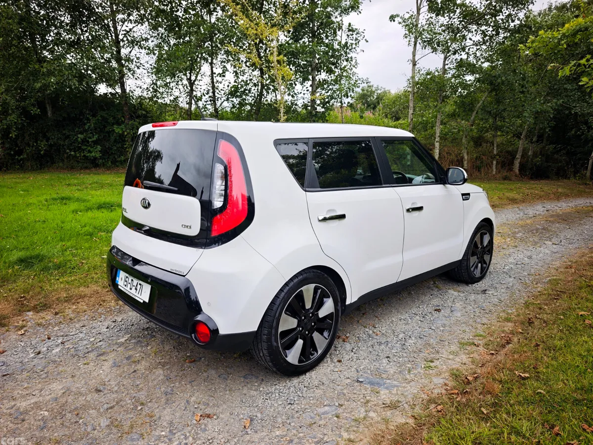 Kia Soul Hatchback, Diesel, 2015, White