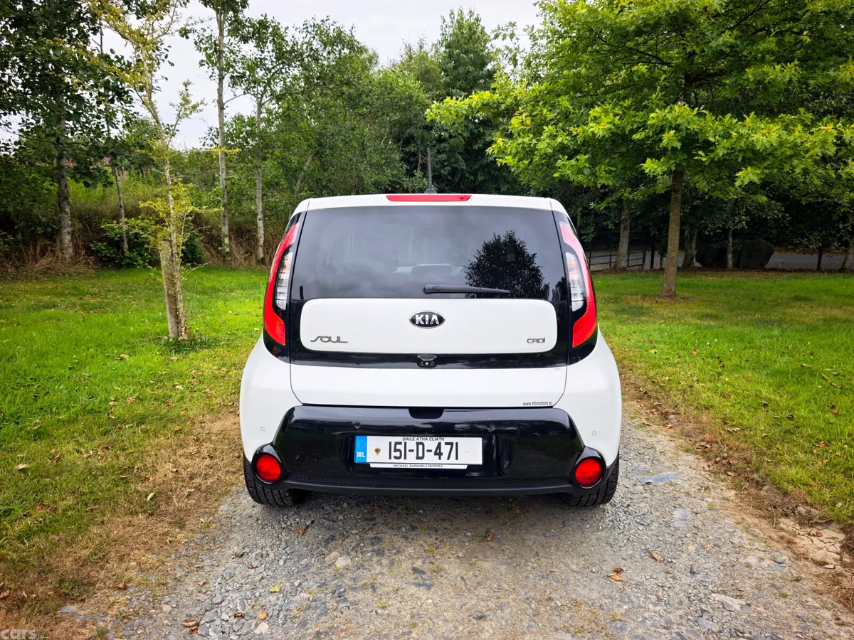 Kia Soul Hatchback, Diesel, 2015, White