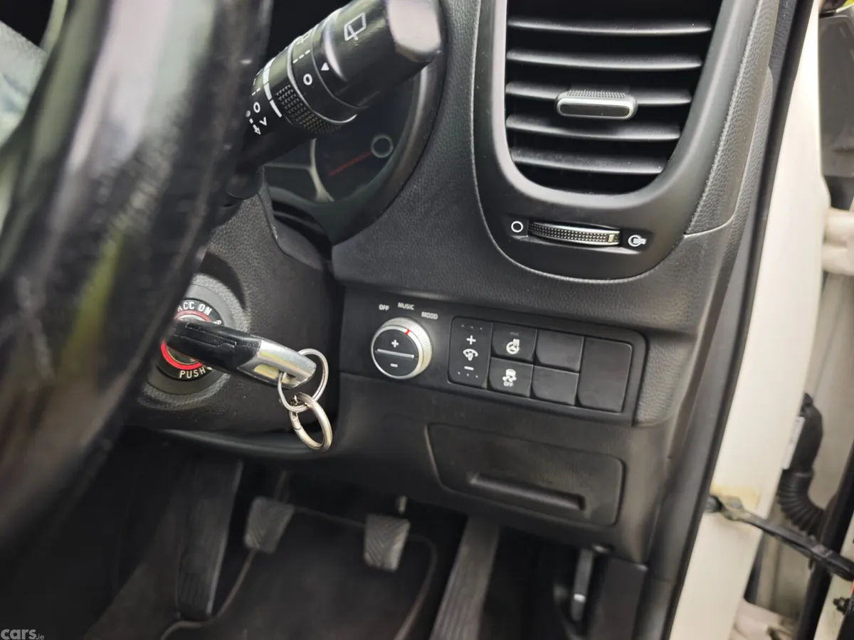 Kia Soul Hatchback, Diesel, 2015, White