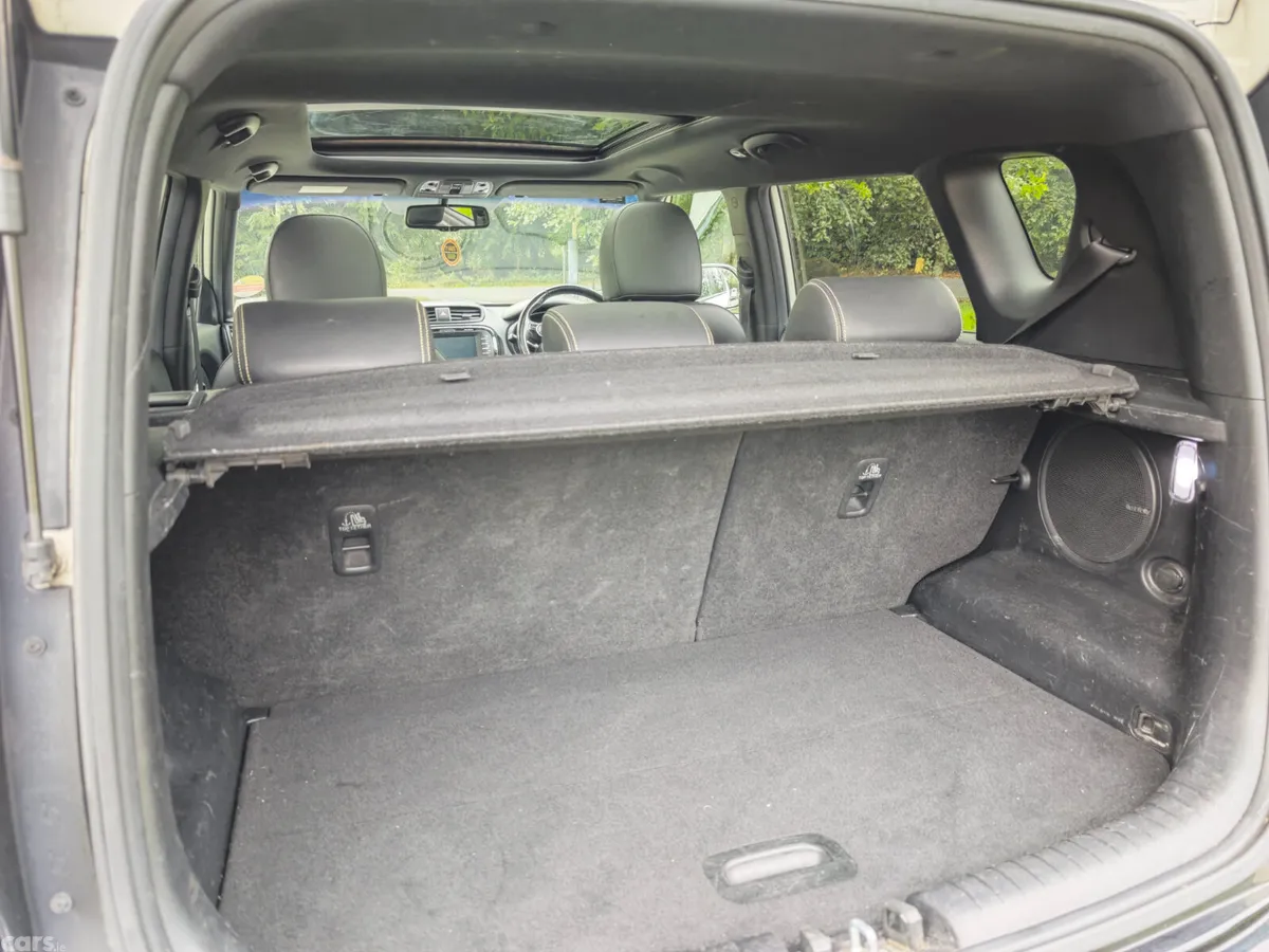 Kia Soul Hatchback, Diesel, 2015, White