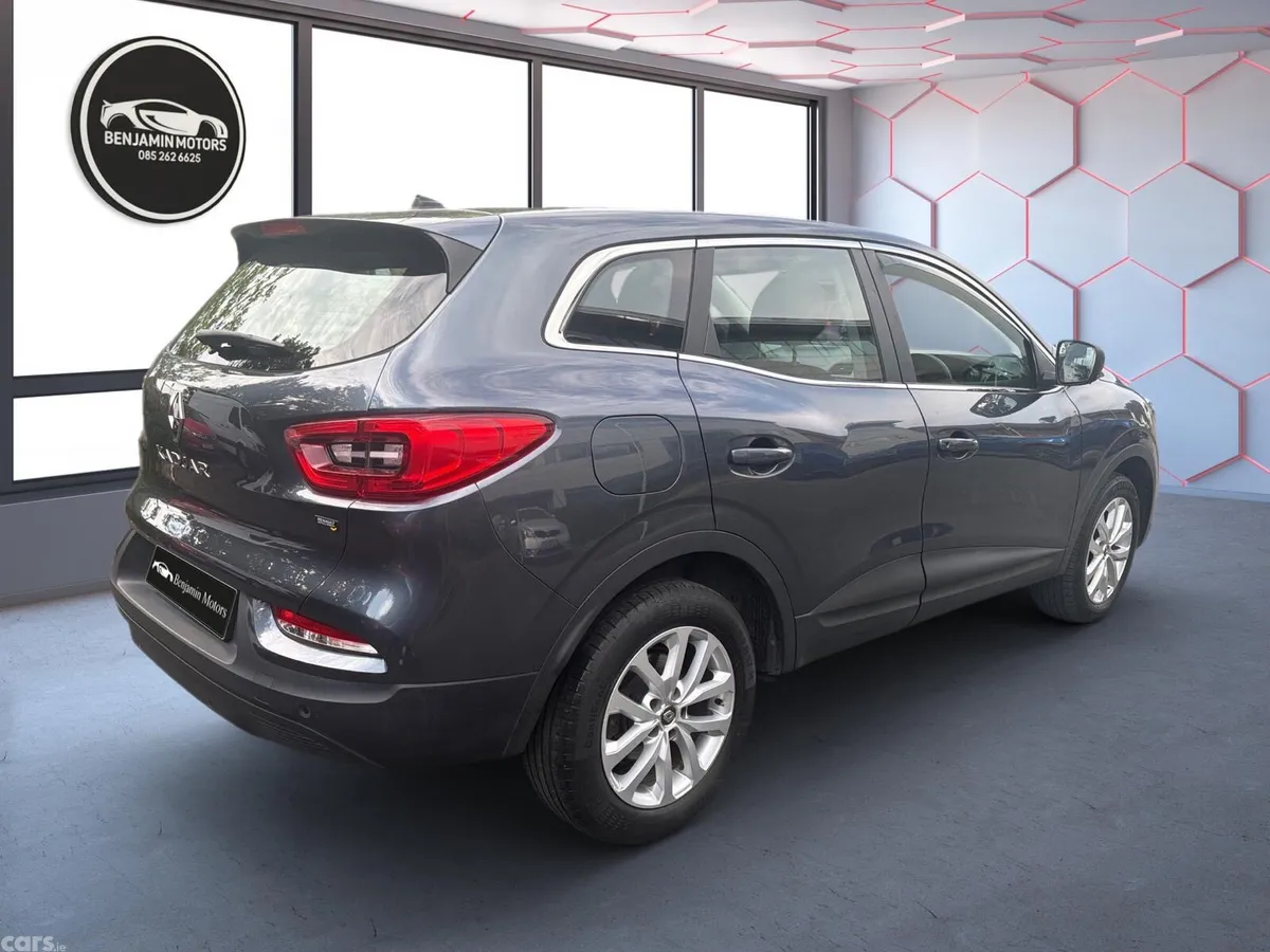 Renault Kadjar SUV, Petrol, 2019, Grey
