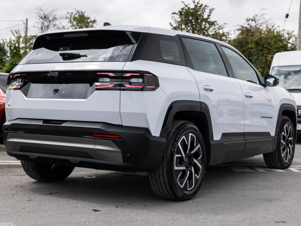 Jeep Compass SUV, Electric, 2026, White