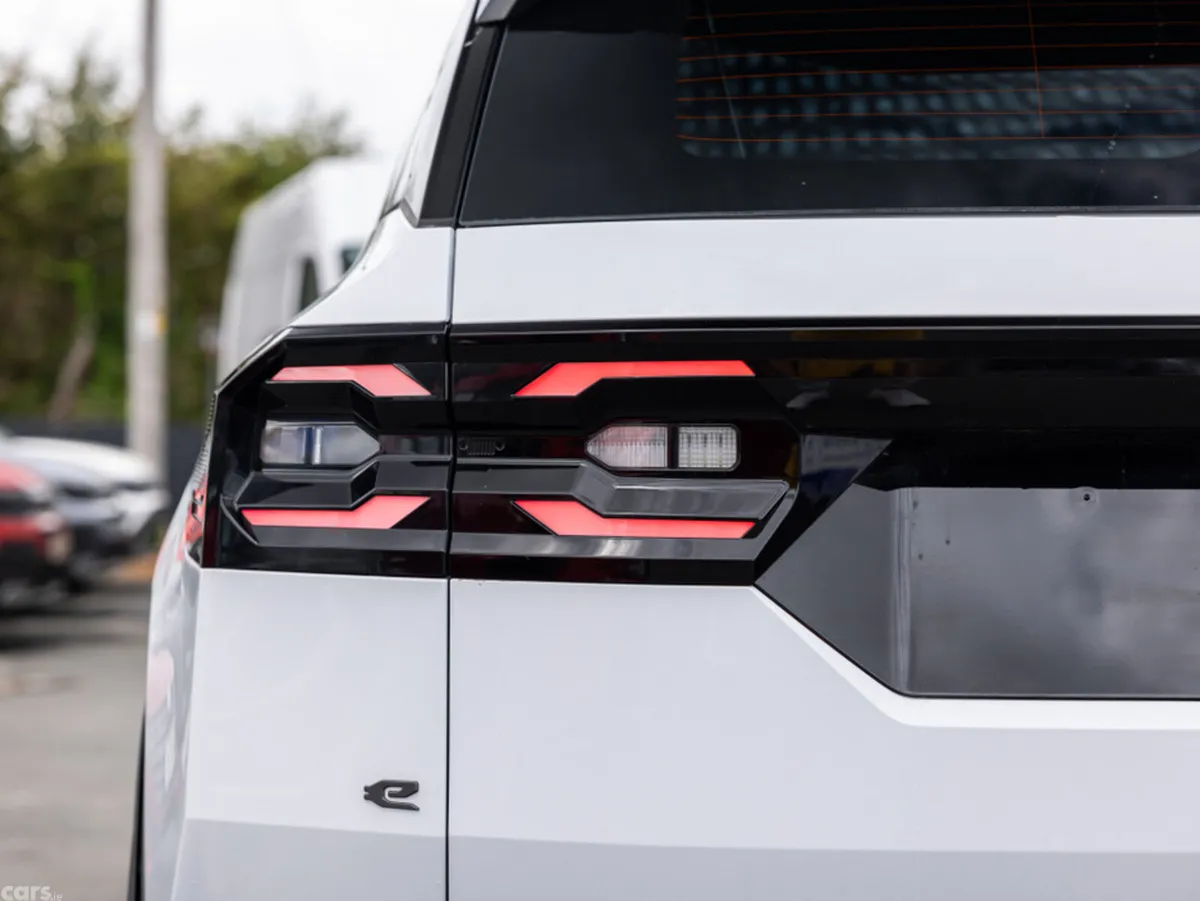 Jeep Compass SUV, Electric, 2026, White