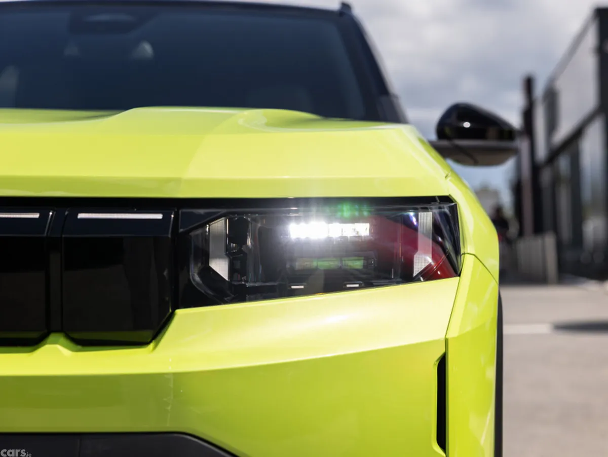 Jeep Compass SUV, Electric, 2026, Green