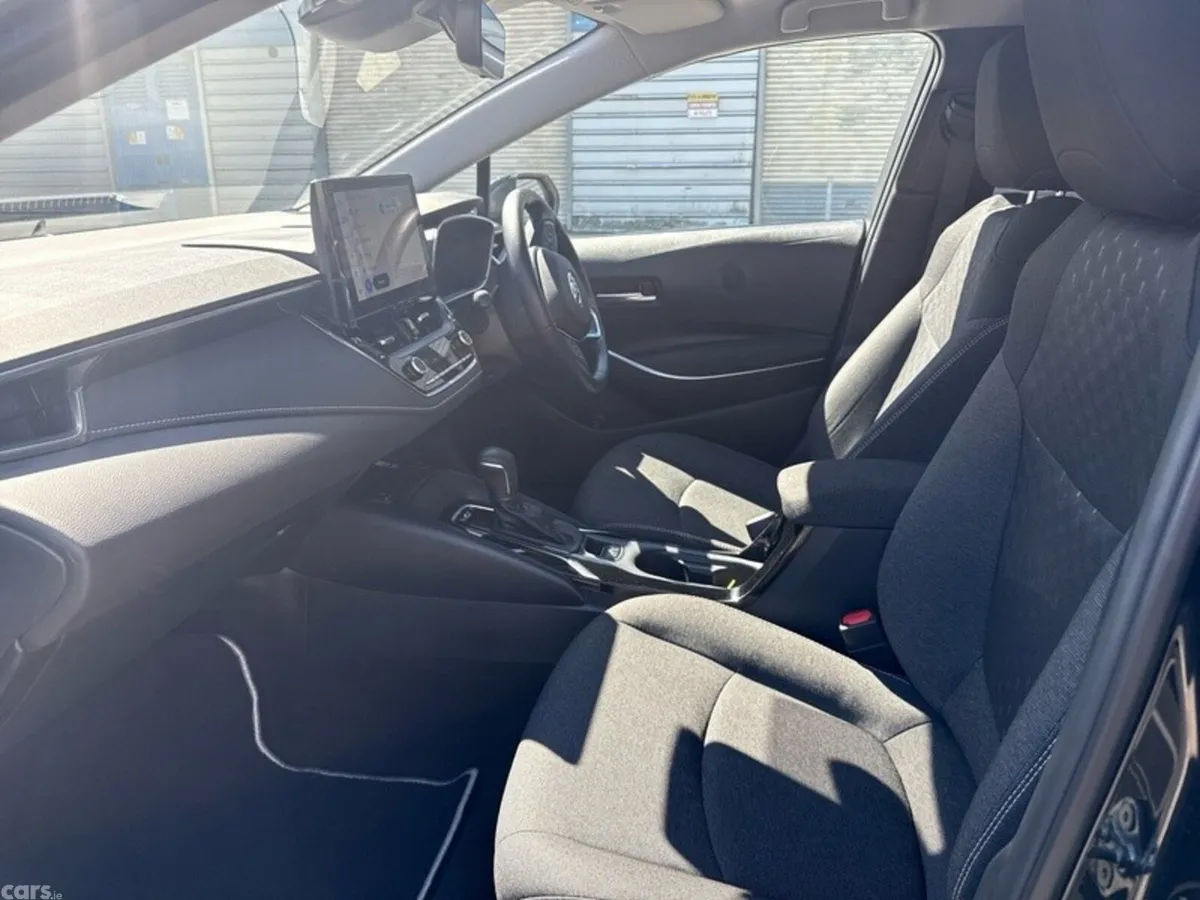 Toyota Corolla Saloon, Petrol Hybrid, 2025, Black
