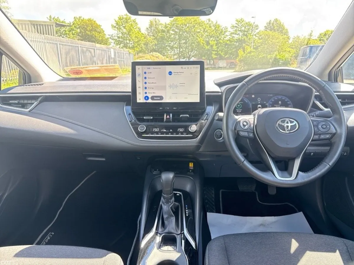 Toyota Corolla Saloon, Petrol Hybrid, 2025, Black