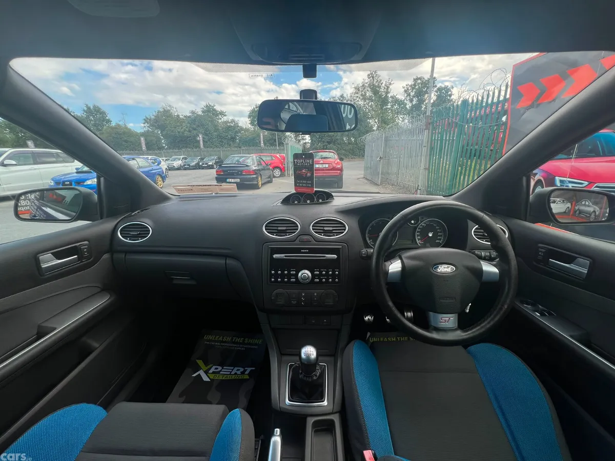 Ford Focus Hatchback, Petrol, 2006, Blue