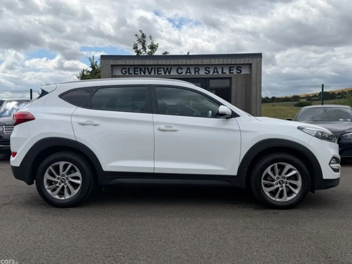 Hyundai Tucson MPV, Diesel, 2017, White