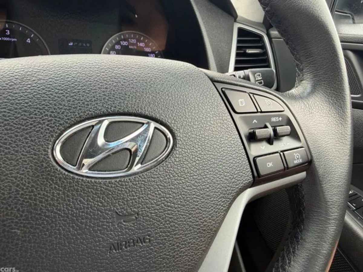 Hyundai Tucson MPV, Diesel, 2017, White