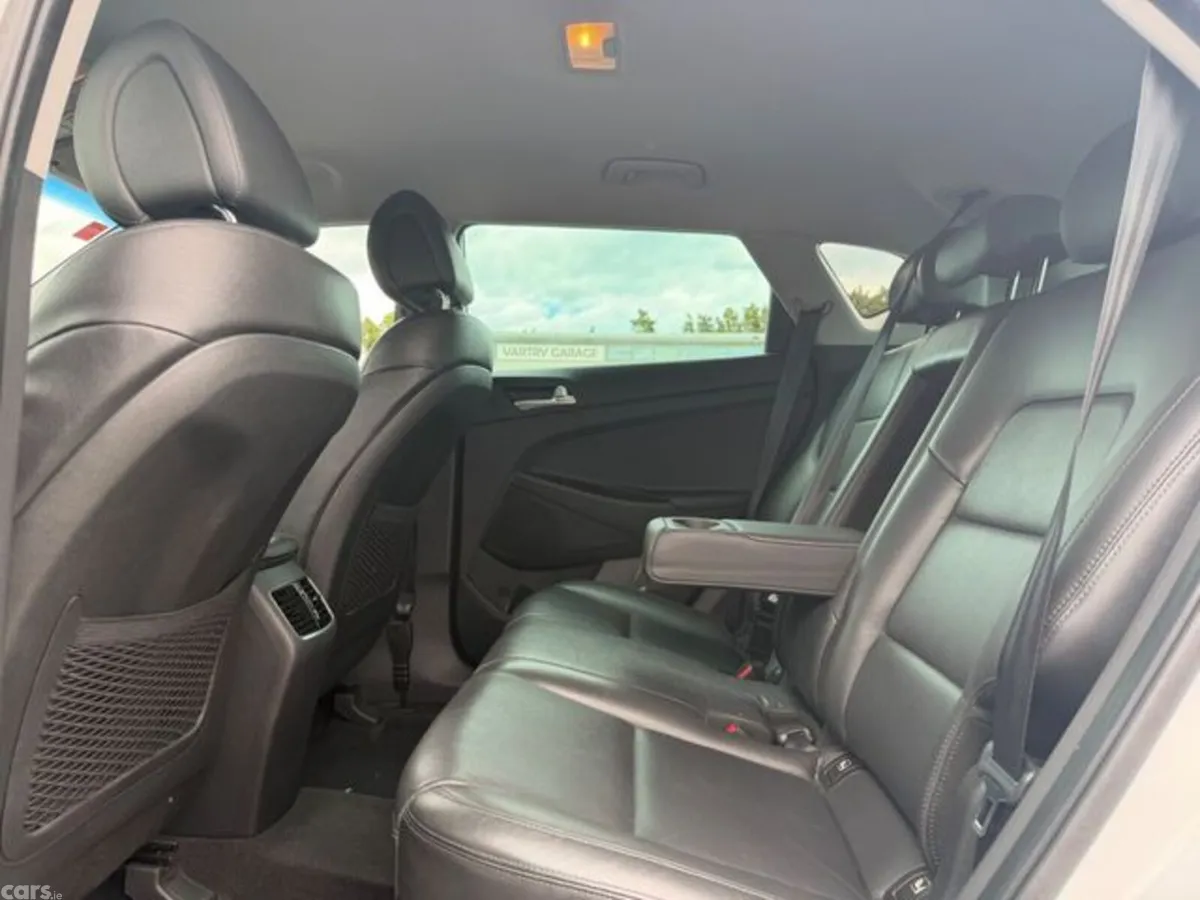 Hyundai Tucson MPV, Diesel, 2017, White