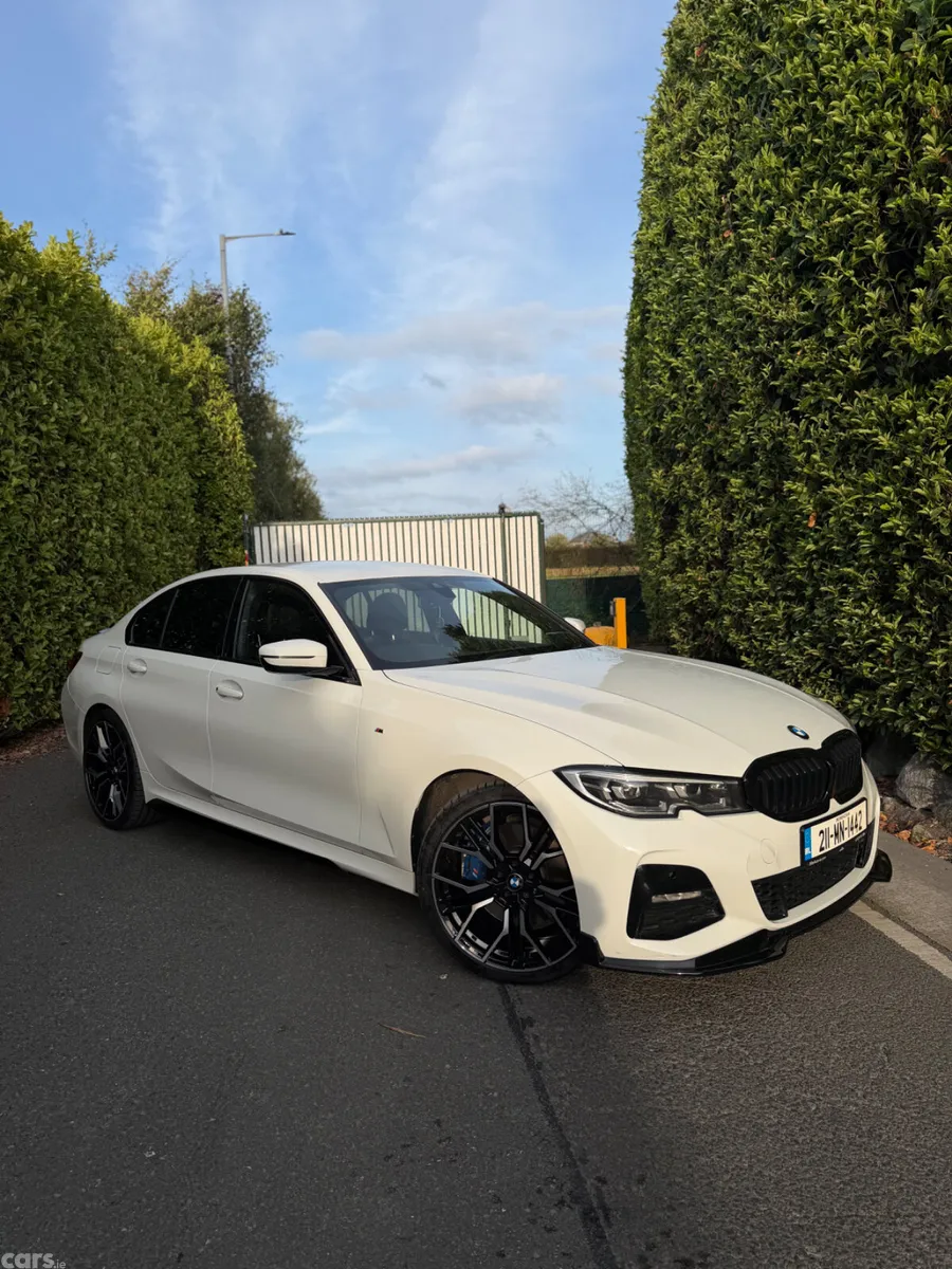 BMW 3-Series Saloon, Petrol Plug-in Hybrid, 2021, White
