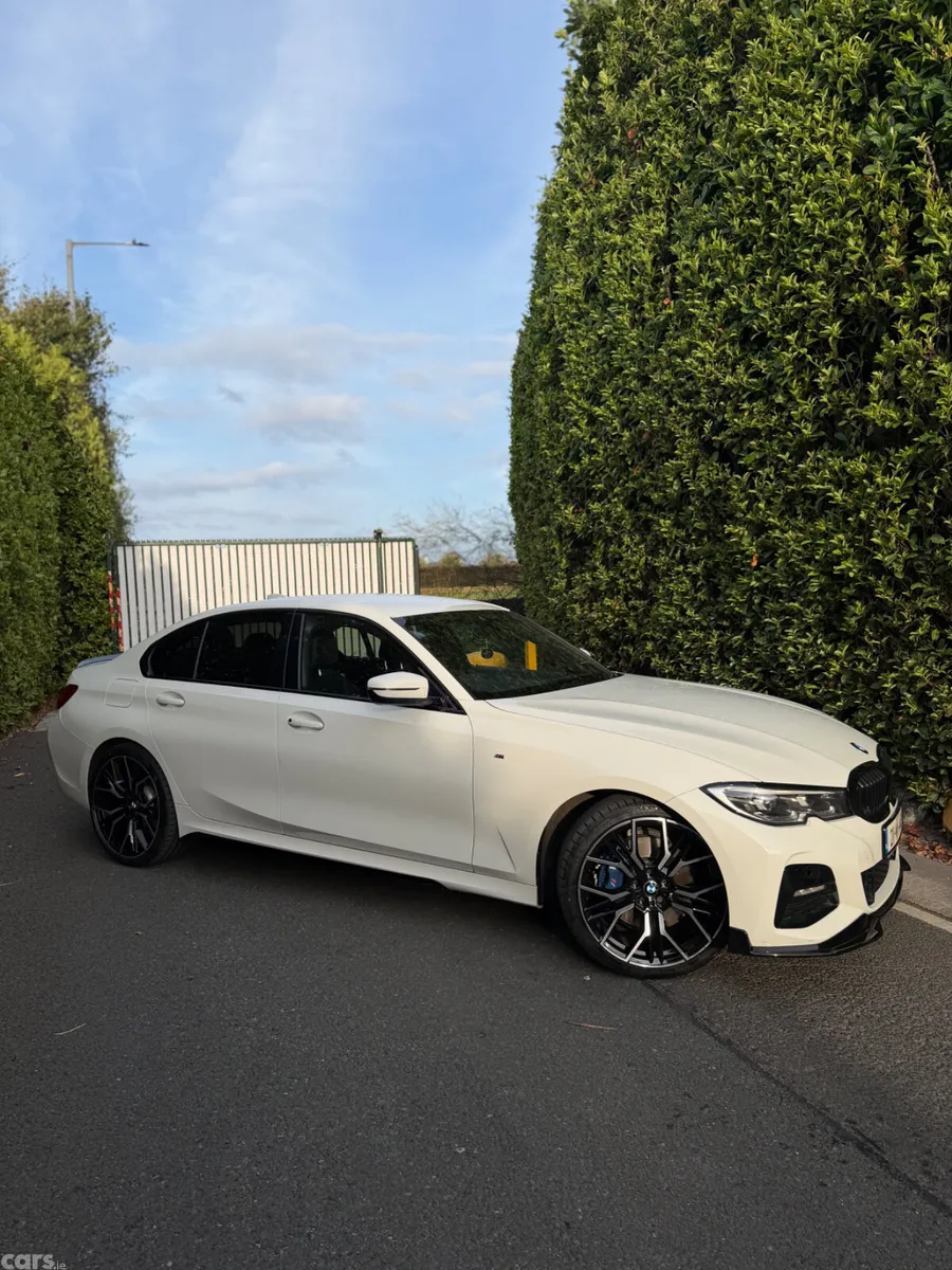 BMW 3-Series Saloon, Petrol Plug-in Hybrid, 2021, White