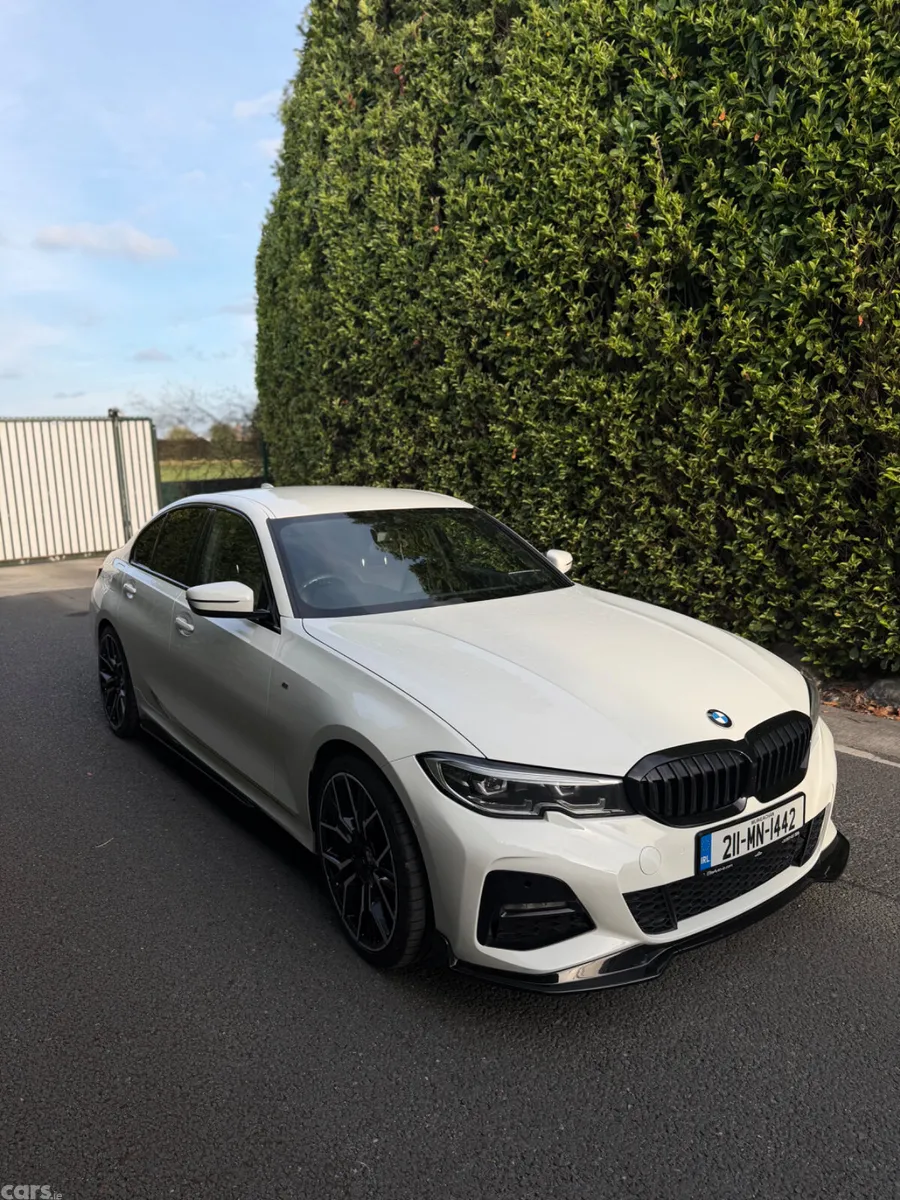BMW 3-Series Saloon, Petrol Plug-in Hybrid, 2021, White