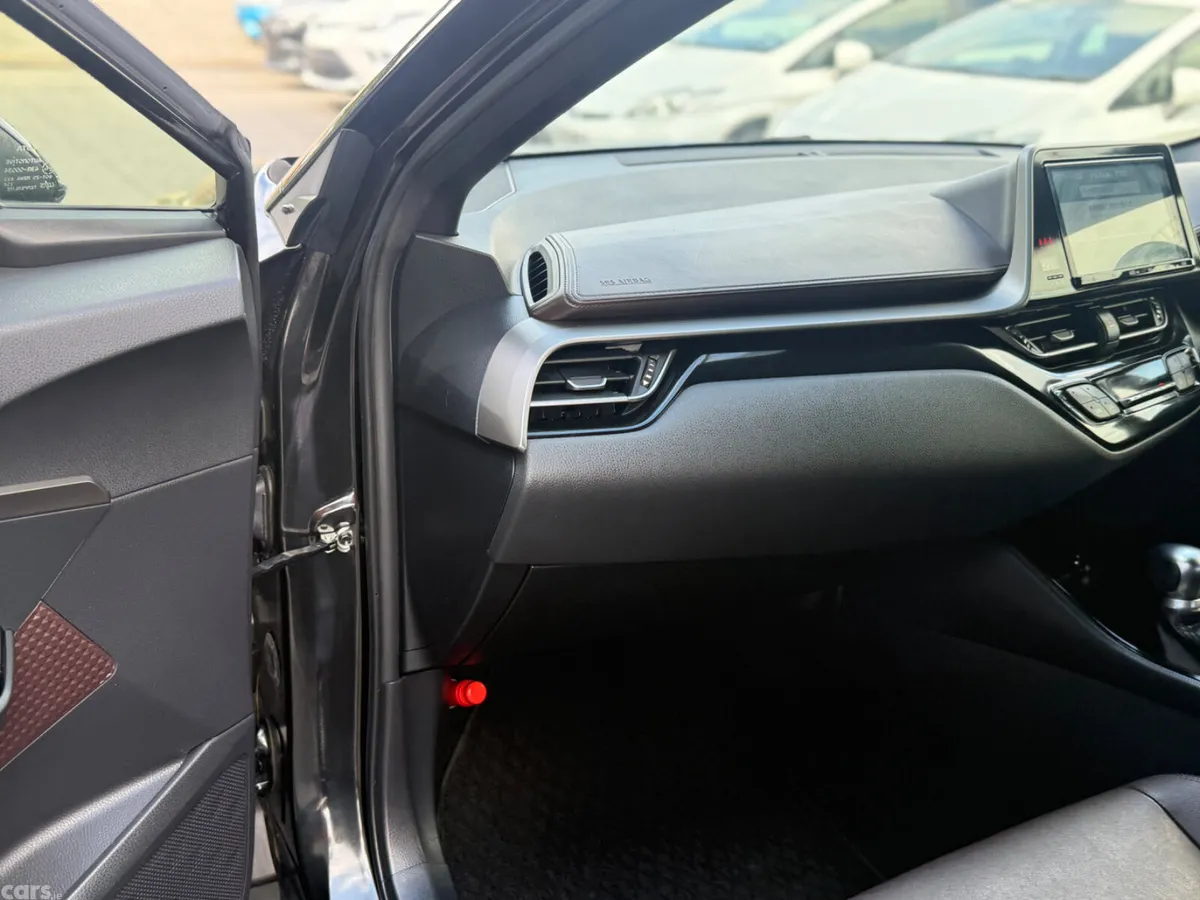 Toyota C-HR SUV, Petrol Hybrid, 2019, Black