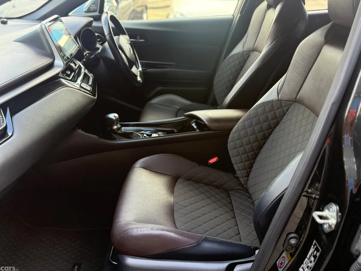 Toyota C-HR SUV, Petrol Hybrid, 2019, Black