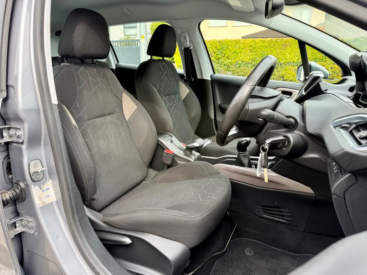 Peugeot 2008 SUV, Petrol, 2016, Grey