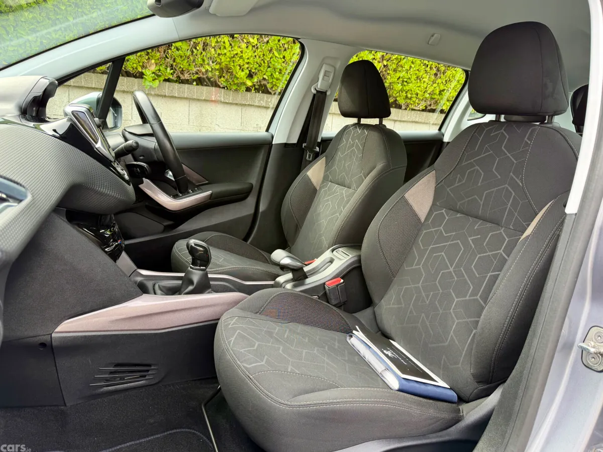 Peugeot 2008 SUV, Petrol, 2016, Grey