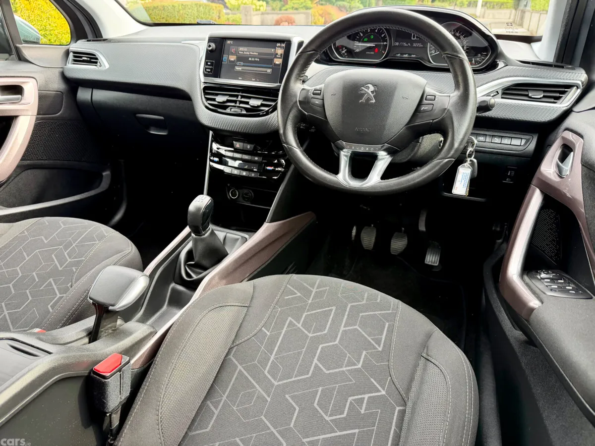 Peugeot 2008 SUV, Petrol, 2016, Grey