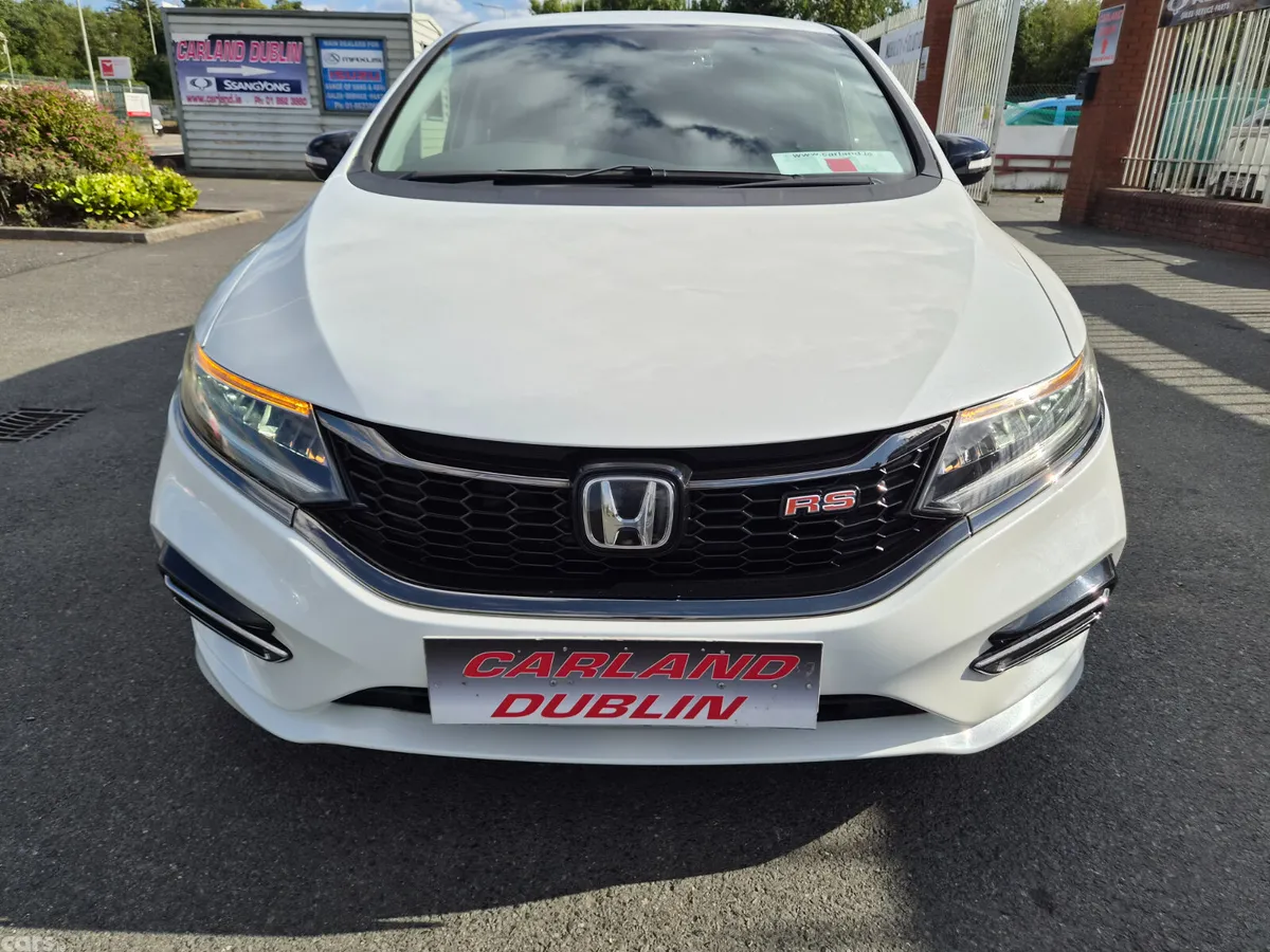 Honda Jade Hatchback, Petrol Hybrid, 2018, White