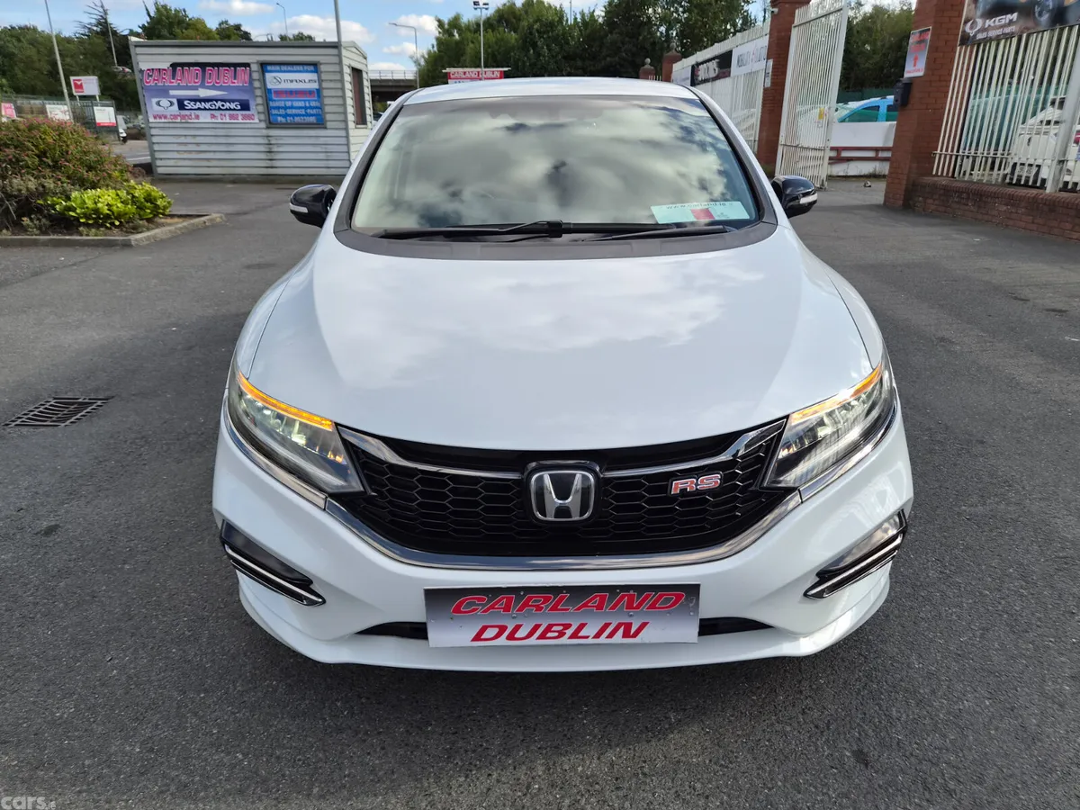 Honda Jade Hatchback, Petrol Hybrid, 2018, White