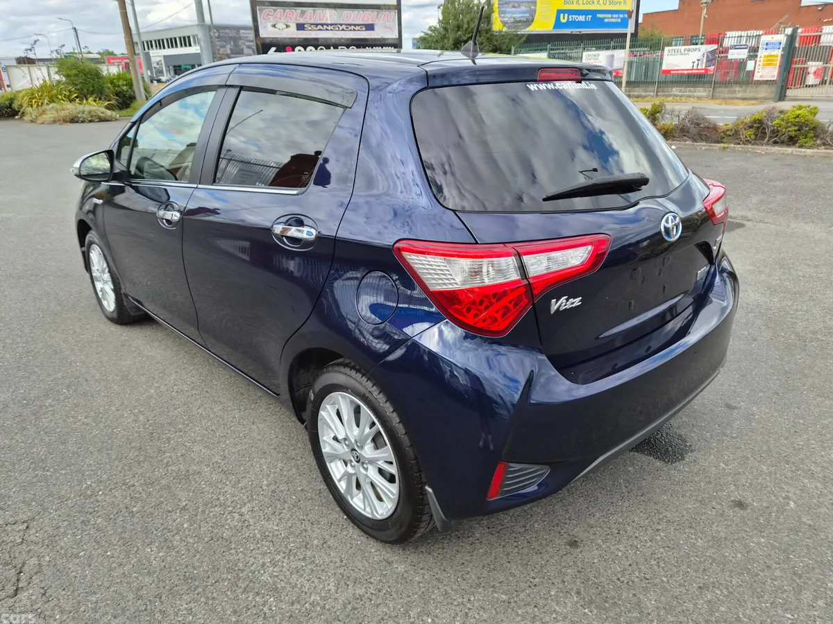 Toyota Vitz Hatchback, Petrol Hybrid, 2017, Blue
