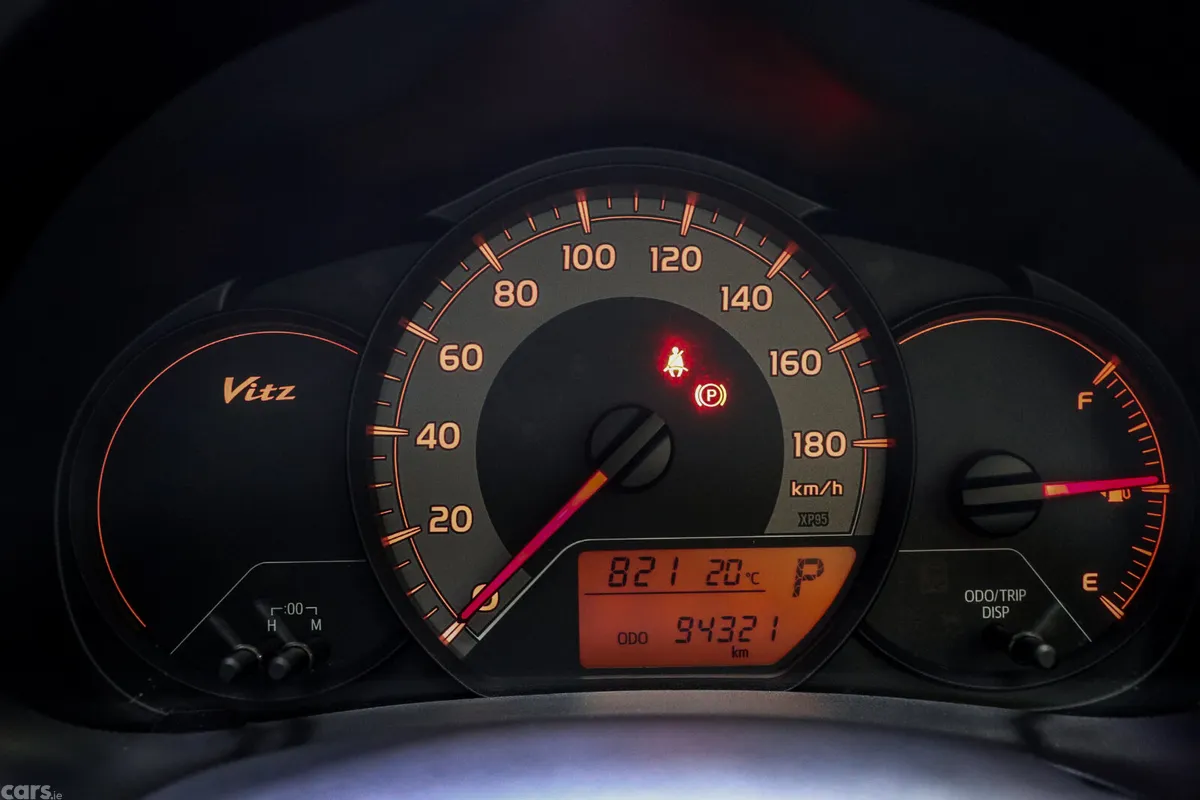 Toyota Vitz Hatchback, Petrol, 2014, Silver