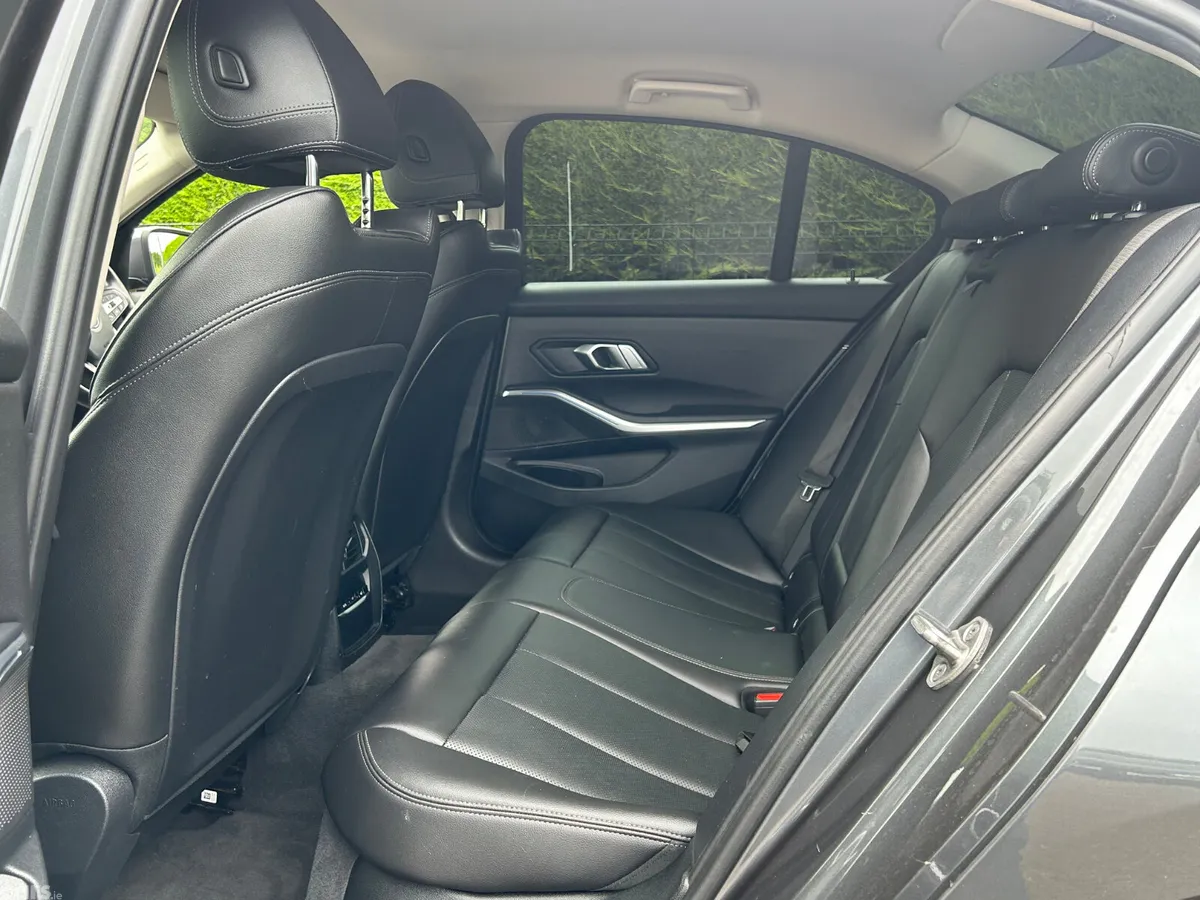 BMW 3-Series Saloon, Petrol Hybrid, 2022, Grey